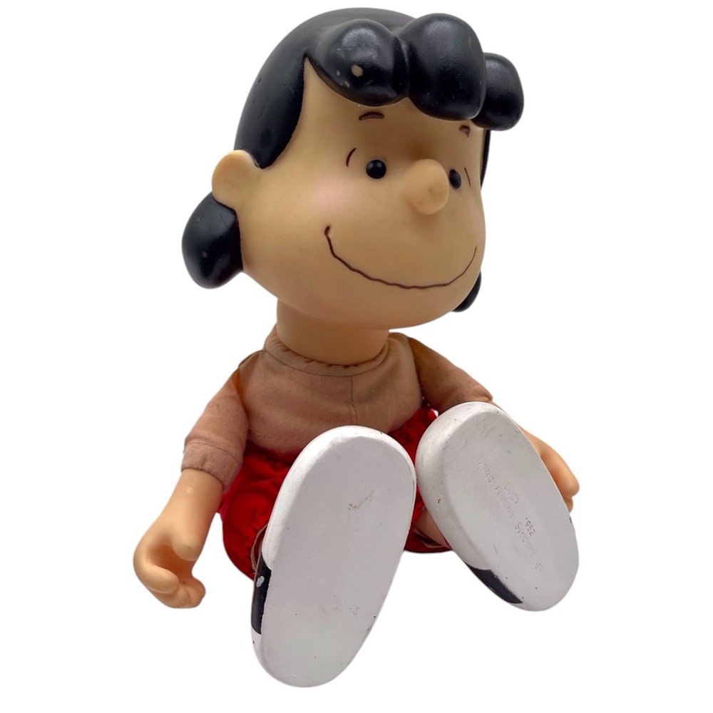 Vintage Peanuts Lucy Doll 10" 1952, 1966 Peanuts  United features syndicate - Picture 9 of 9